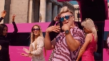 Miniatură video Wyglądasz Idealnie